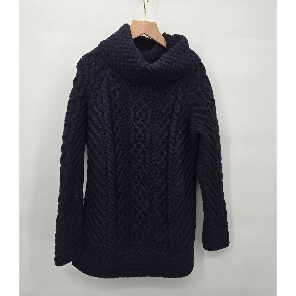 Saol Ireland 100% Merino Wool Sweater Size Medium Cable Knit Navy Blue